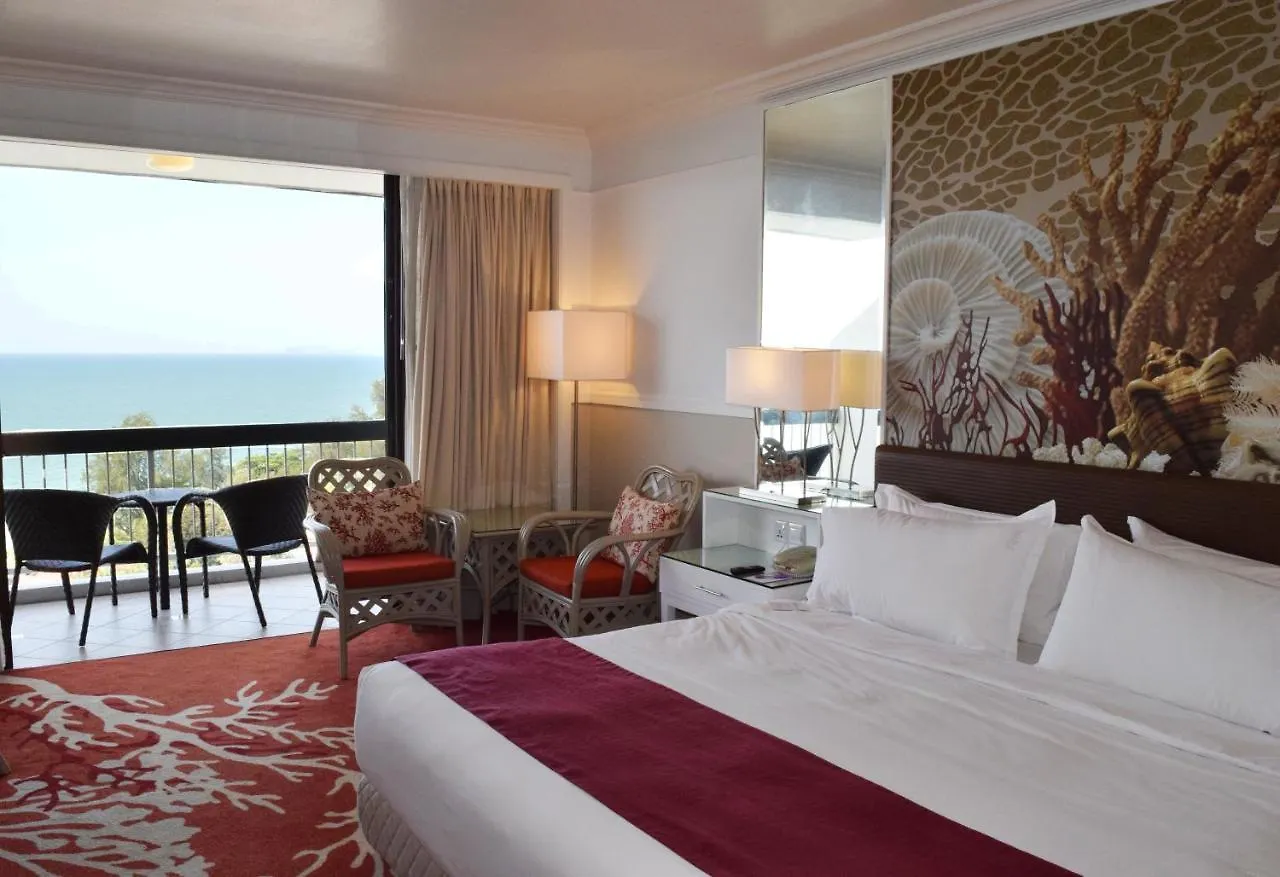 Holiday Inn Resort Penang Batu Feringgi